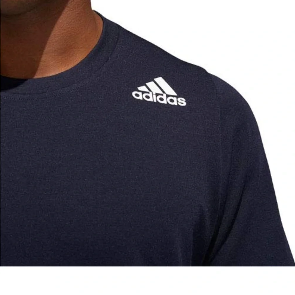 adidas Men's FreeLift Tee- Medium-‎ Black